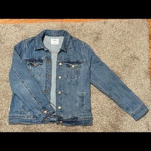 Old Navy jean jacket - size L